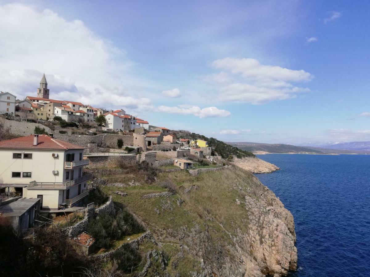Apartment Vrbenka Vrbnik Exterior photo